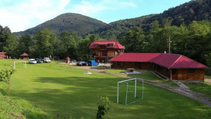 Pensiunea La Busu -Bigar Bozovici Exterior foto